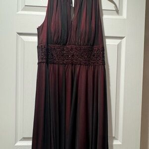 Jessica Howard Black and Burgundy Dress